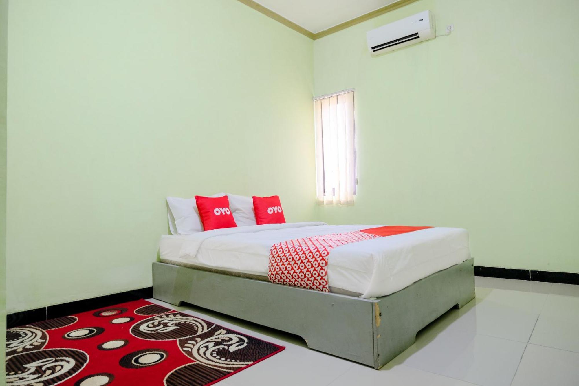 Oyo Life 2508 Alba Suites Homestay Syariah Tulungagung Esterno foto