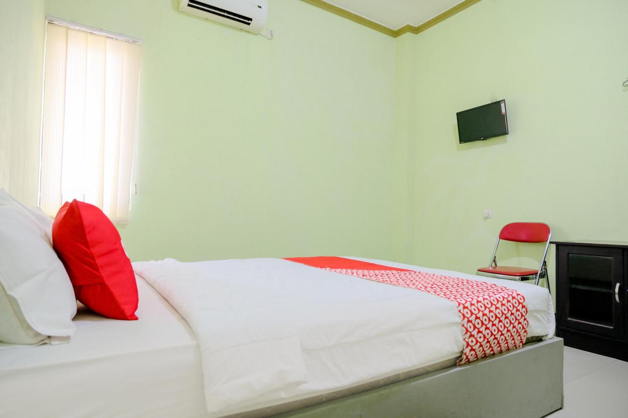 Oyo Life 2508 Alba Suites Homestay Syariah Tulungagung Esterno foto
